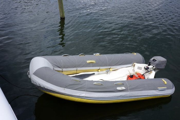 Dinghy with covers