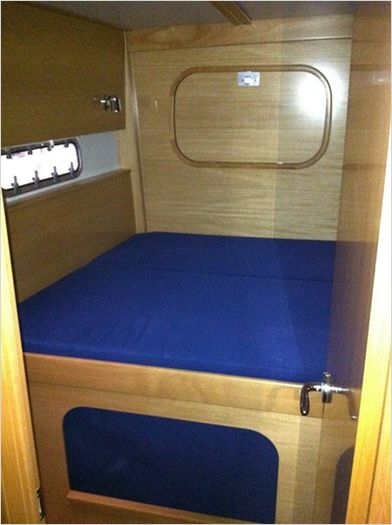 Forward port cabin