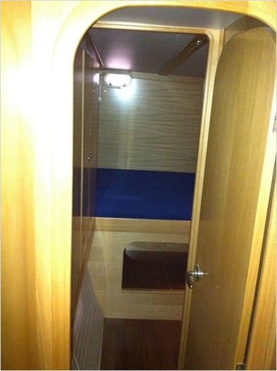 Aft port cabin