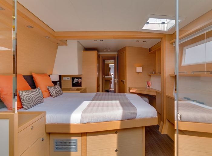 Aft starboard cabin