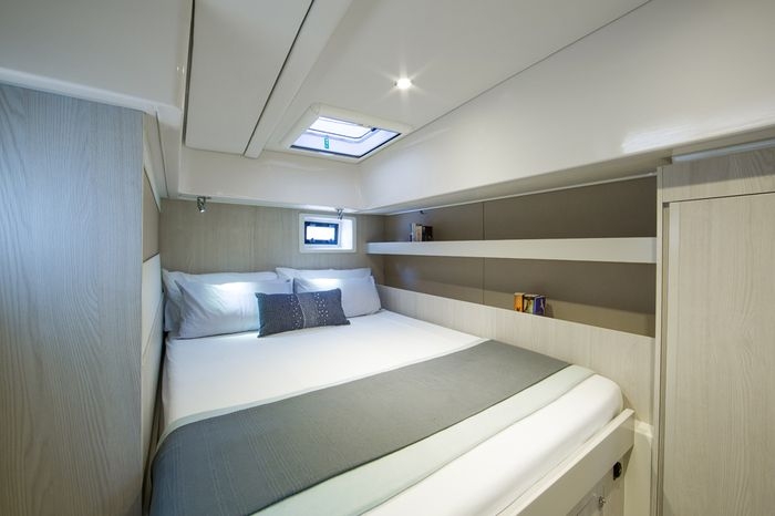 Aft starboard cabin