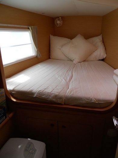 Forward port cabin